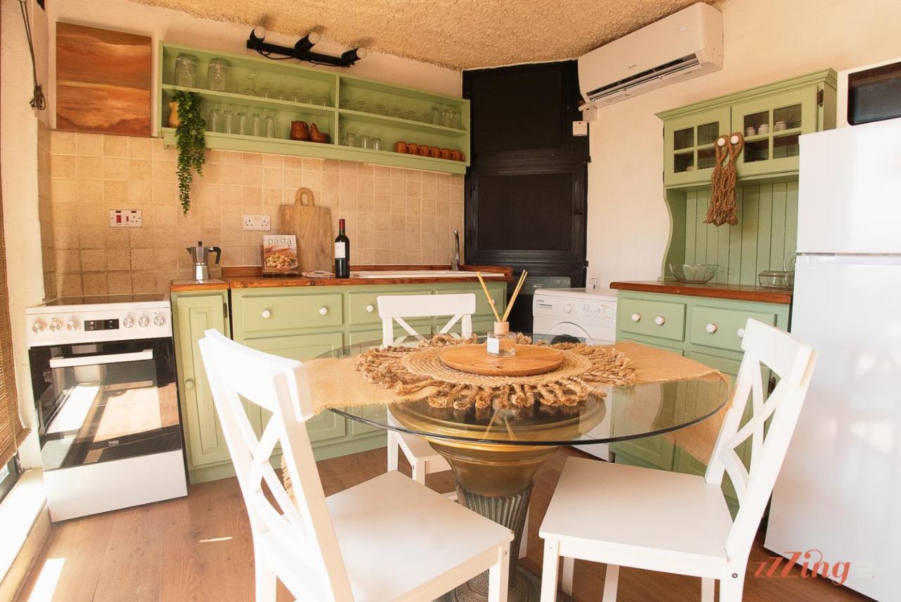 A Holiday Home Duplex In A Gozo Village Square Victoria Exteriör bild